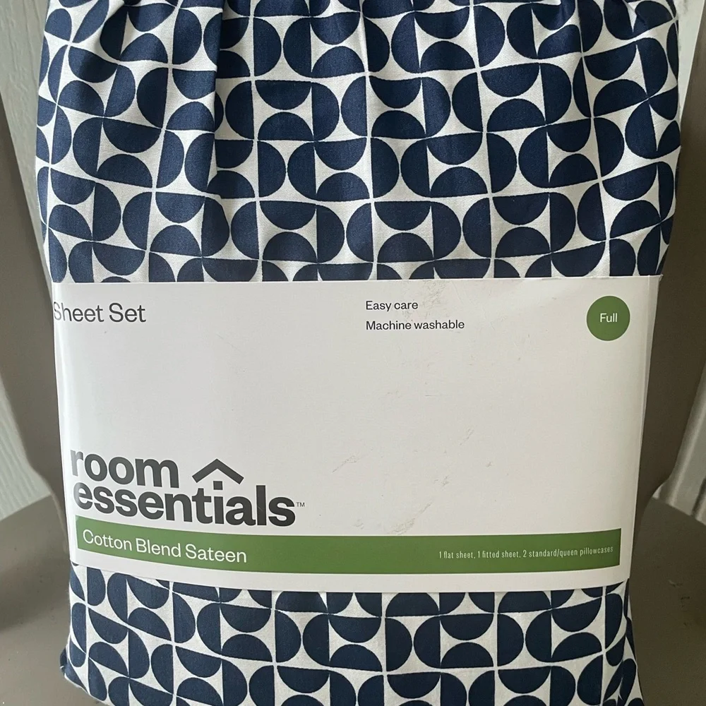 Room Essentials Geometric Navy and White Sheet Set